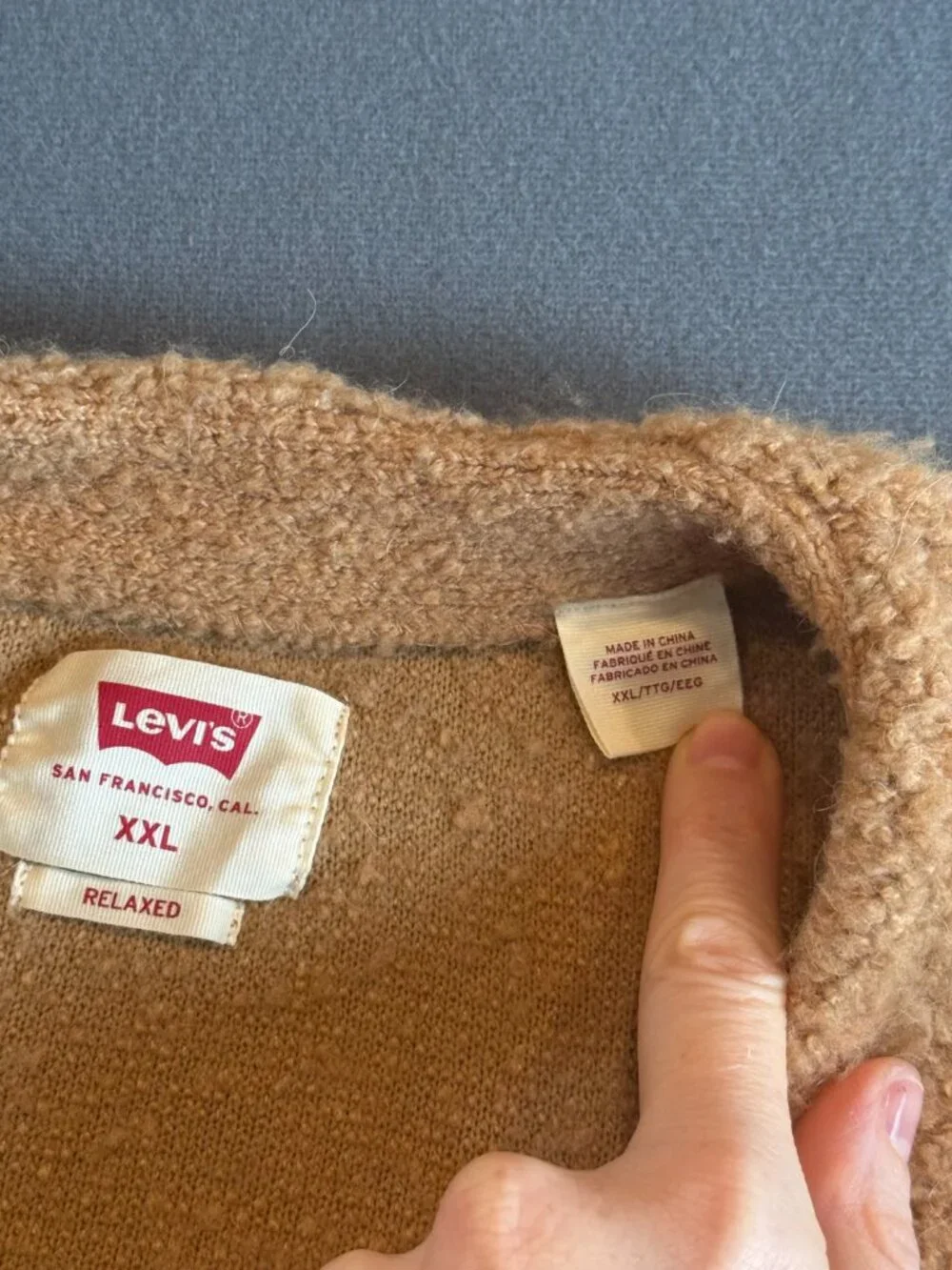 Levi’s Relaxed Cardigan Sweater Men’s XXL Tan Boucle Wool Blend Button Front